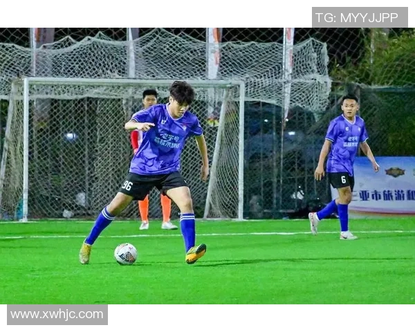 诚邀您参加精彩纷呈的足球比赛,共同见证激情与友谊的碰撞 诚邀您参加精彩纷呈的足球比赛,共同见证激情与友谊的碰撞